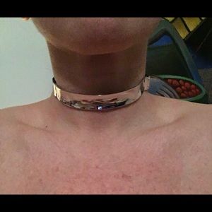 Henri Bendel choker NWT